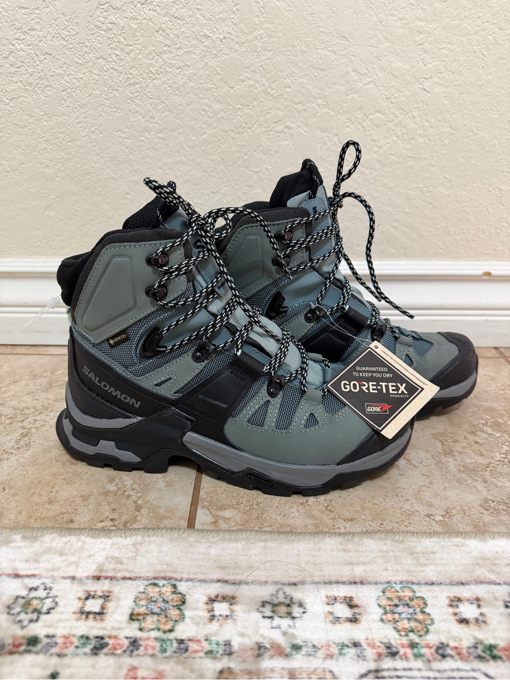 New Salomon Quest 4 GTX Waterproof Hiking Boots size 7.5 - Picture 8 of 12